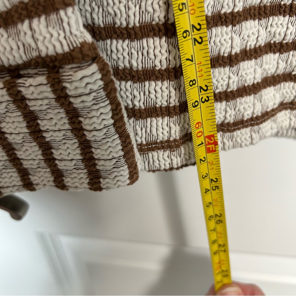 Show Me Your MuMu Chocolate/Cream Striped Lightweight Knit Sweater Size Small - Picture 13 of 13